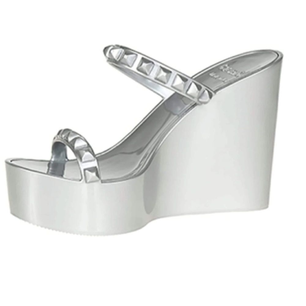 NWOB Carmen Sol Tonino Wedge - Metallic Jelly-Silver
